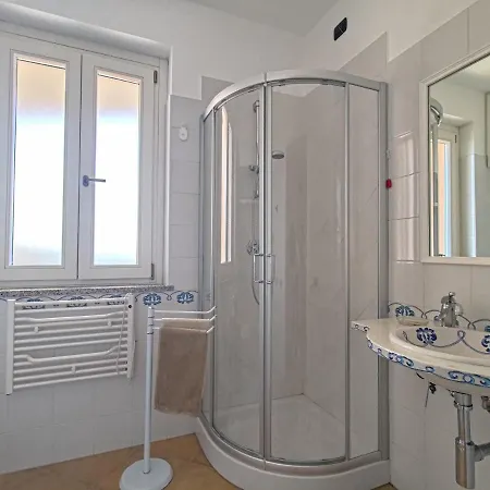 Splendida Vista Sul Mare Apartment *